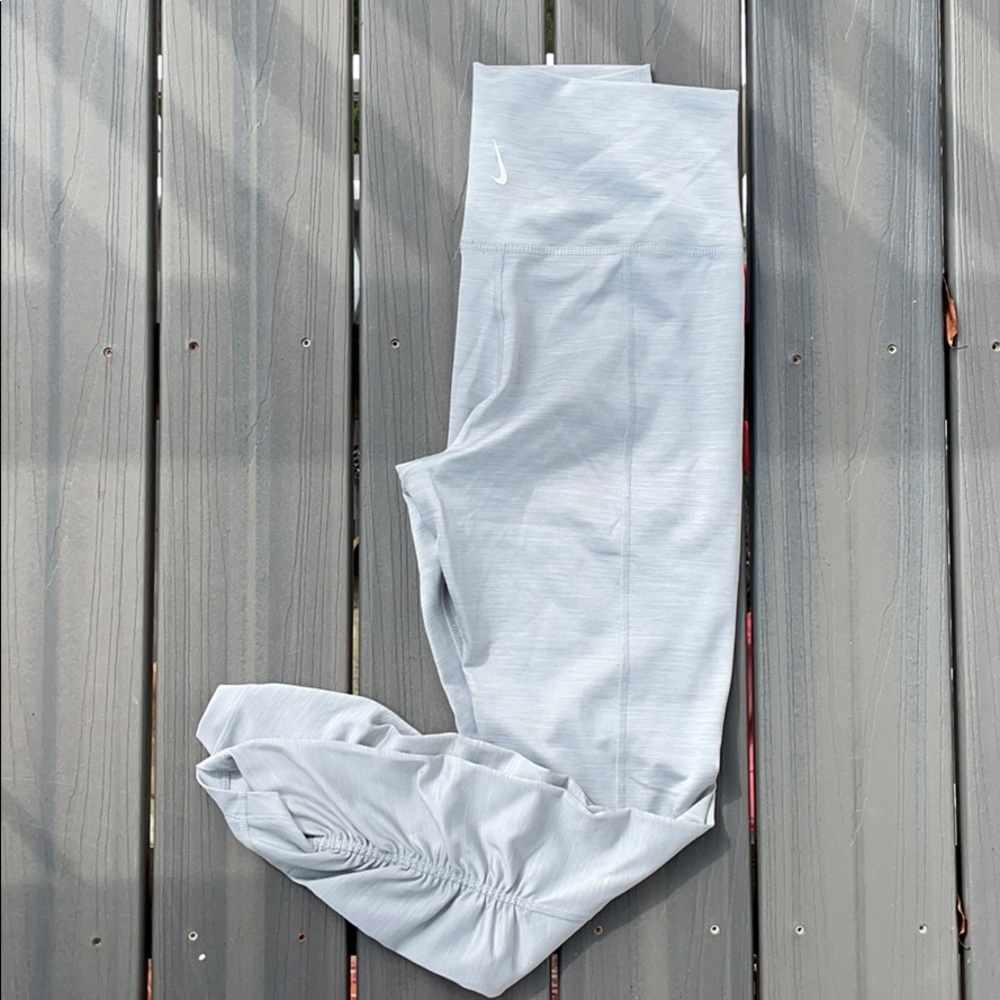 Nike yoga pants M